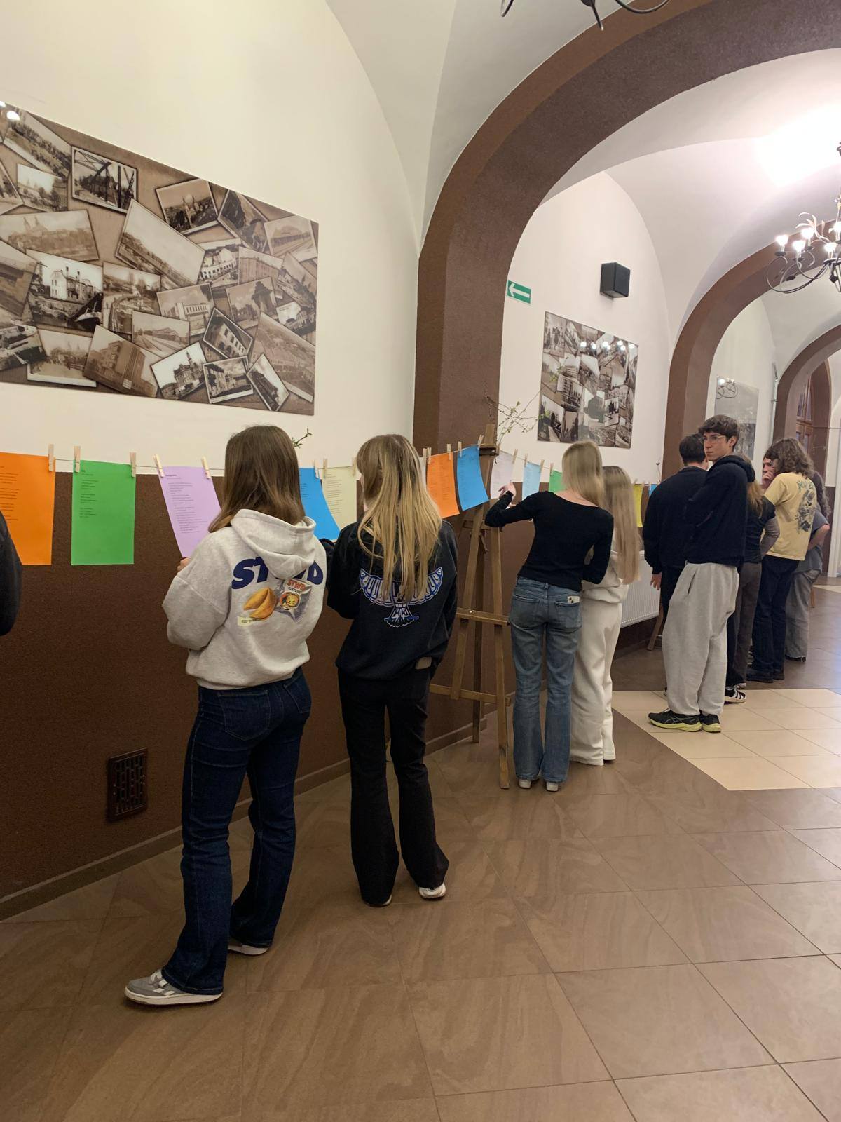 Zdjęcie Światowy Dzień Poezji 2026 (10)24bdbef0-7266-4773-89f9-5482f1ca9b18.jpg w galerii Światowy Dzień Poezji A. D. 2026